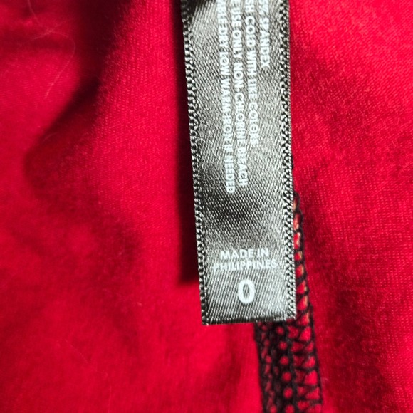 Torrid Sleep Christmas Holiday Dog Print Pajama Pants, Red/Black, Size 0/Large - Picture 10 of 11